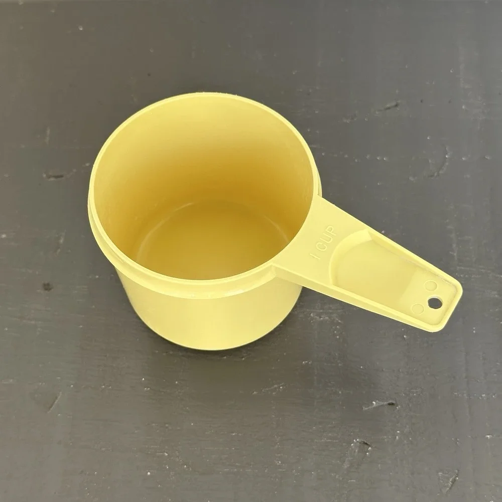 Vintage Tupperware‎ Yellow Nesting Measuring Cups 1, 3/4, 2/3, 1/3